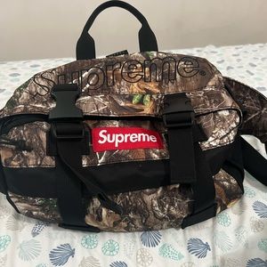 Fanny pack supreme